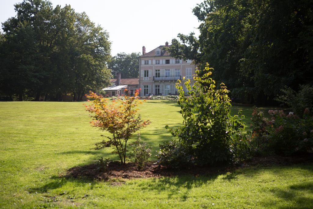 Bures-sur-Yvette 르 샤토 드 라 비에르주 B&B 외부 사진