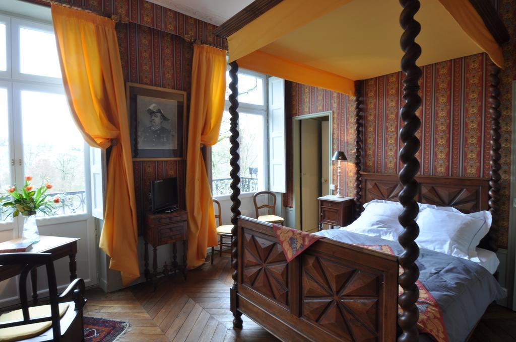 Bures-sur-Yvette 르 샤토 드 라 비에르주 B&B 객실 사진